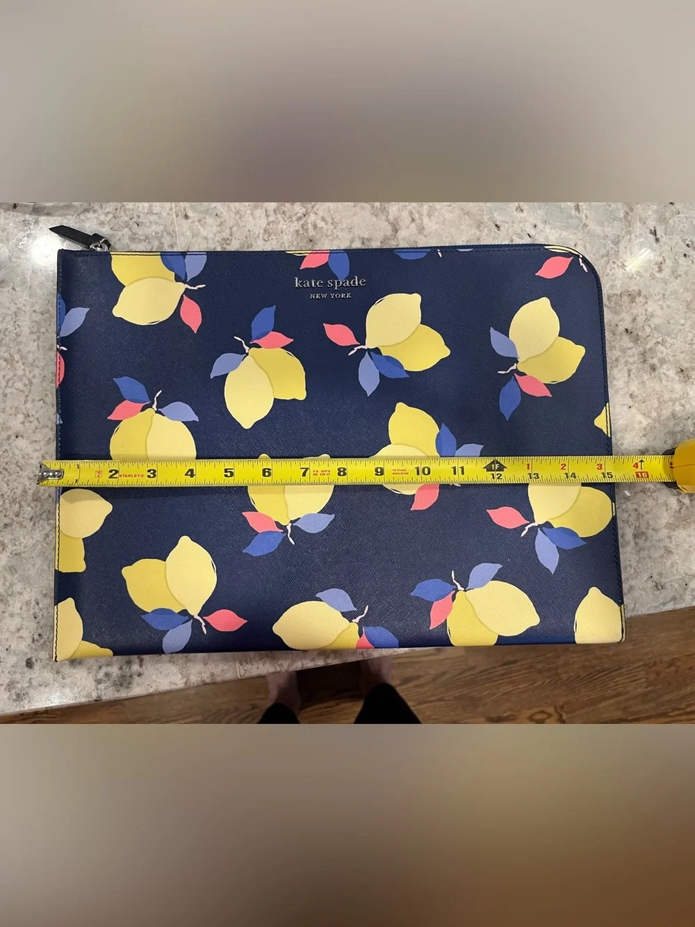 NWOT kate spade Cameron Lemon Zip Laptop Case
